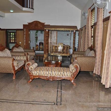 Suvarna Luxury Home Stay Mysore Esterno foto